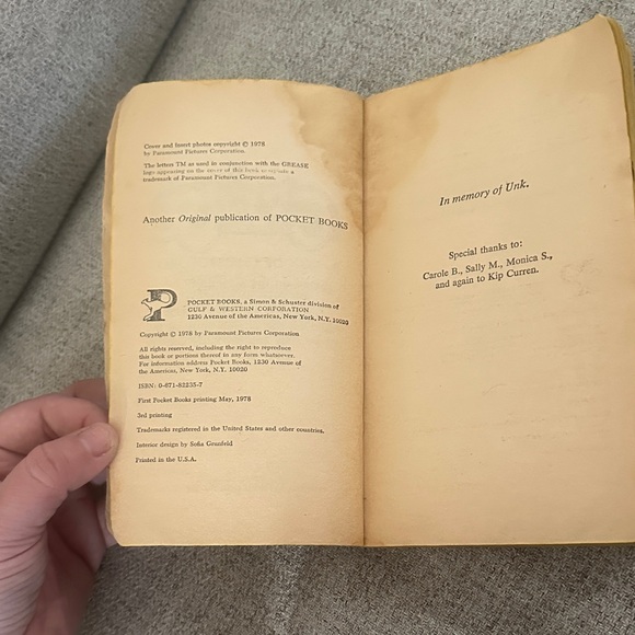 Vintage Grease Movie Paperback Book based on the screenplay -no back cover - Picture 4 of 4